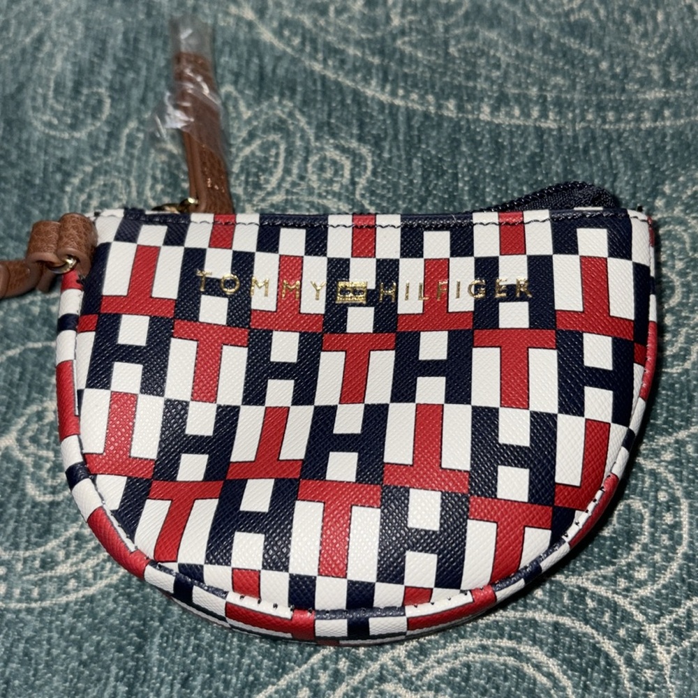 Tommy Hilfiger Checkered Pouch in Navy Red White